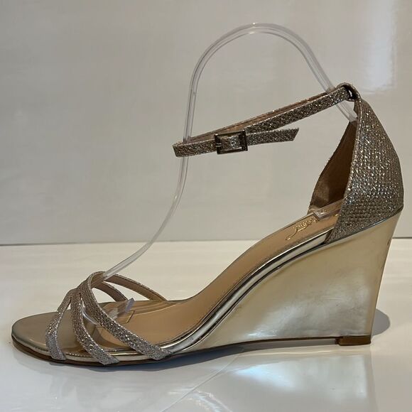 Badgley Mischka “Jewel”‎ Gold Wedge Heel Strappy Sandals Shoes Size 9 - Picture 4 of 14
